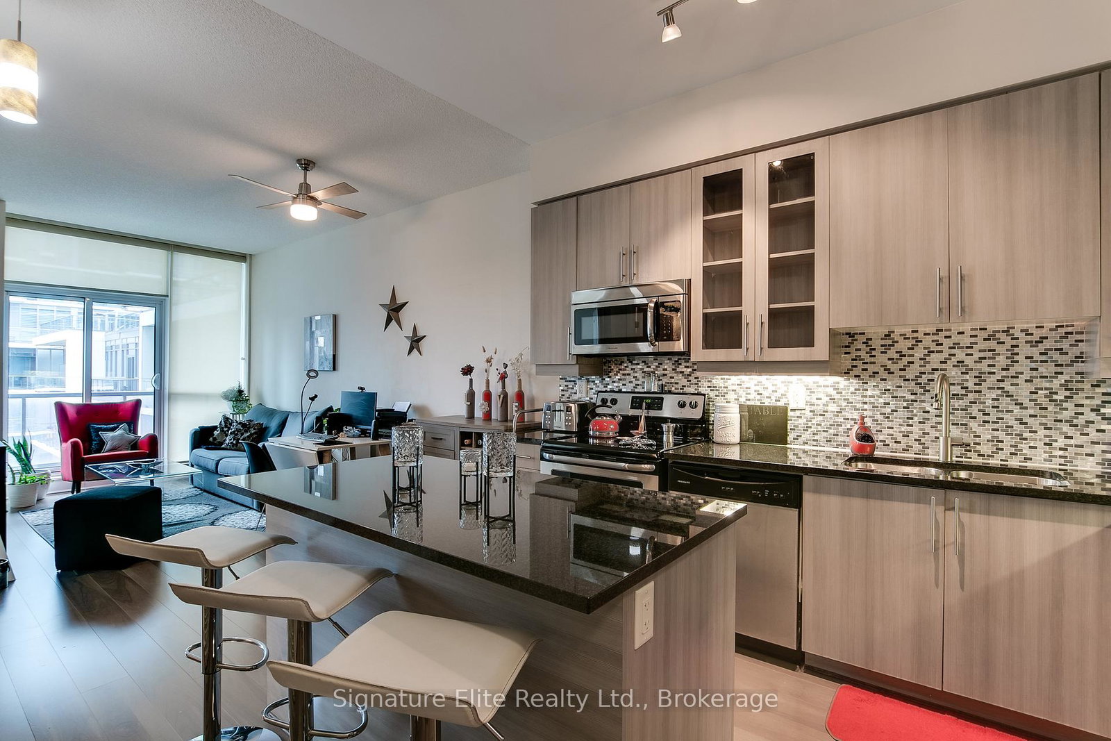 1185-the-queensway-toronto-etobicoke-ontario-w13576468