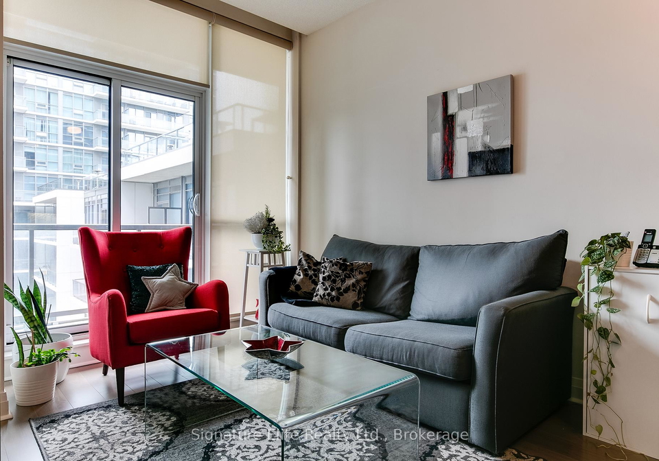 1185-the-queensway-toronto-etobicoke-ontario-w13576468