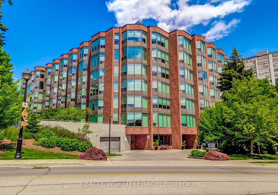 2121-lakeshore-road-burlington-ontario-w13576598