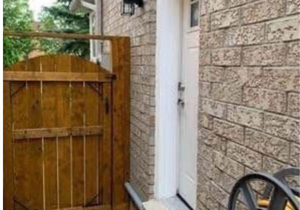5874-sidmouth-street-mississauga-ontario-w13577278