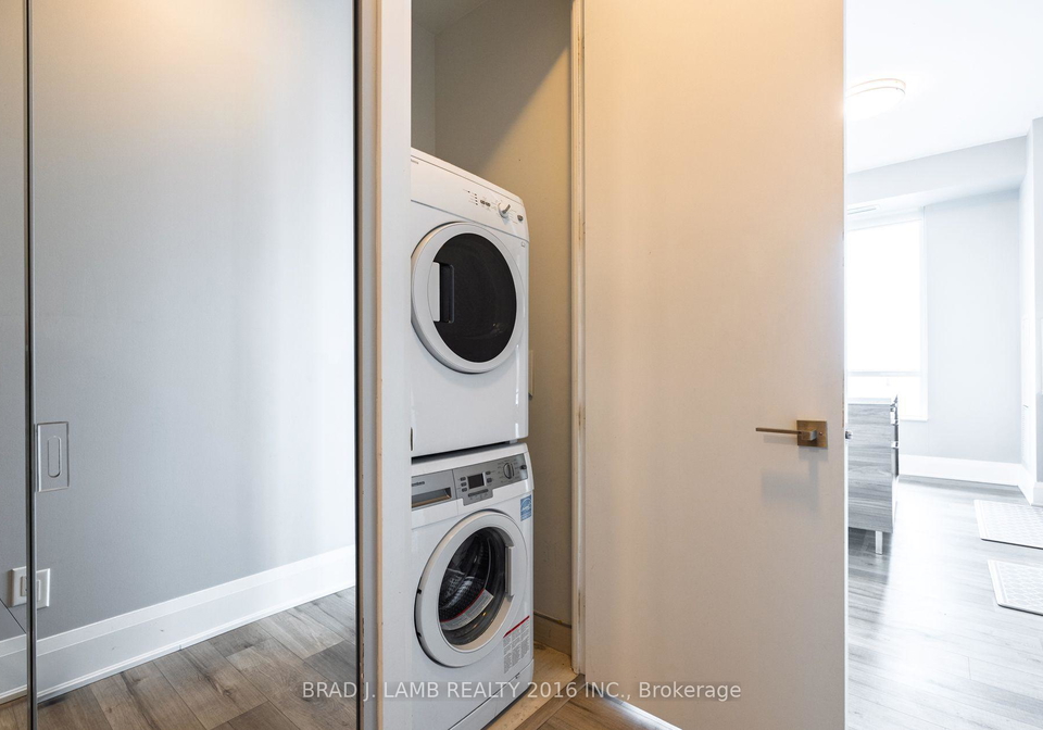 36-park-lawn-road-toronto-etobicoke-ontario-w13577290