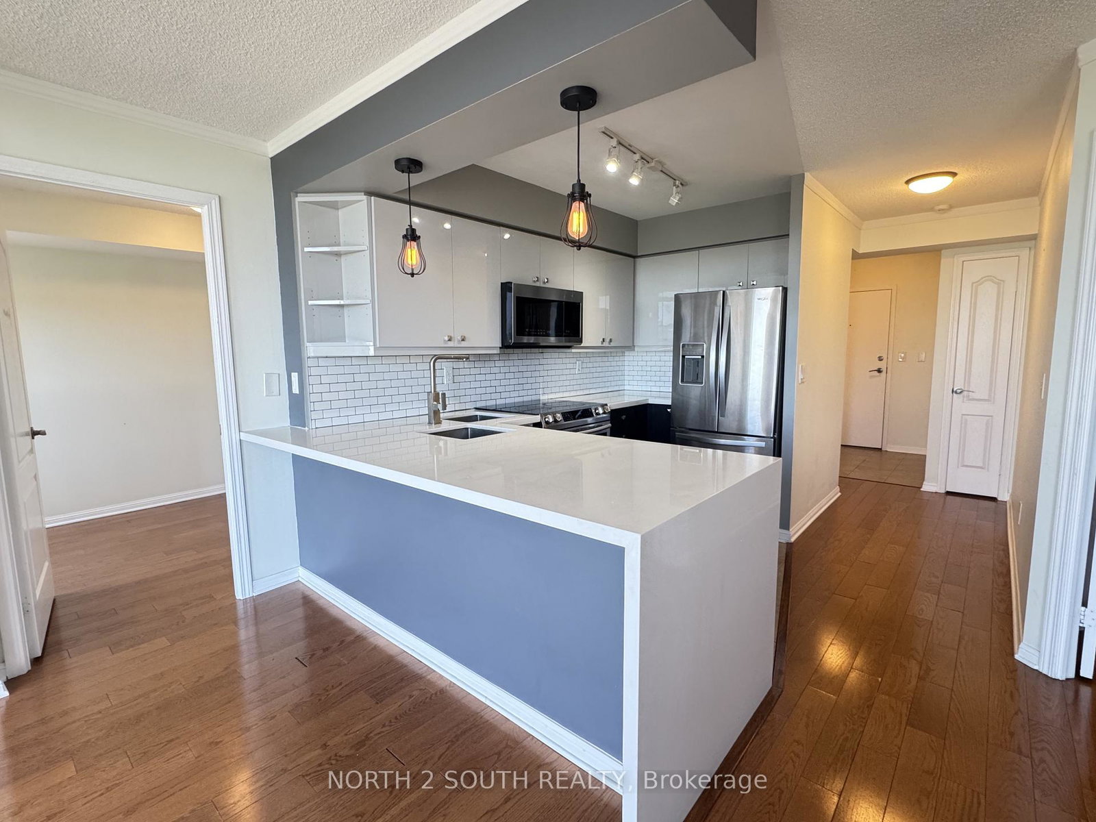 1150-parkwest-place-mississauga-ontario-w13577540