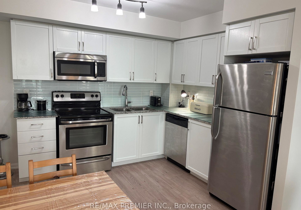 800-lawrence-avenue-w-toronto-north-york-ontario-w13577544