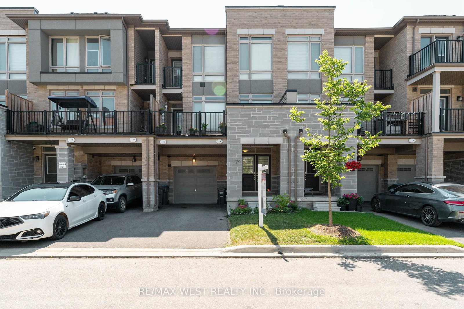 29-arrowview-drive-brampton-ontario-w13577628