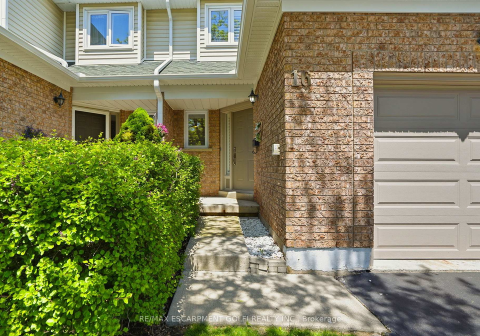 2215-cleaver-avenue-burlington-ontario-w13577638