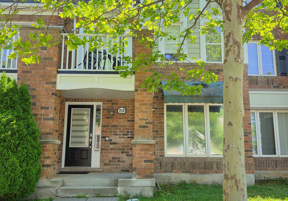 210-magurn-gate-milton-ontario-w13577642