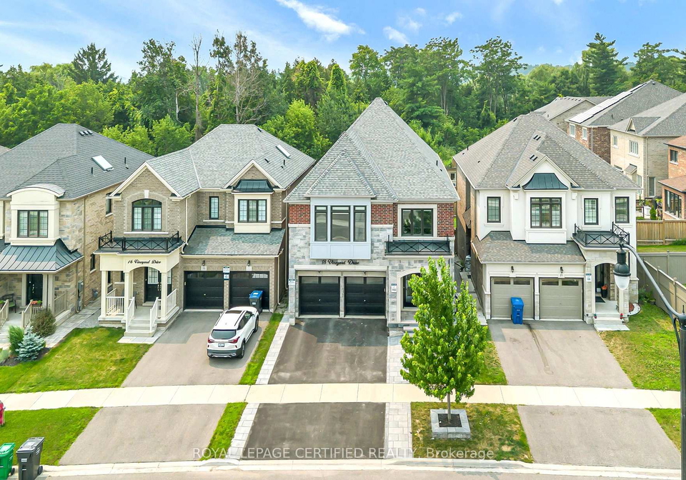 18-vineyard-drive-brampton-ontario-w13577776