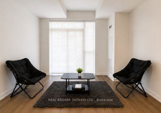2300-st-claire-avenue-w-toronto-toronto-ontario-w13577854