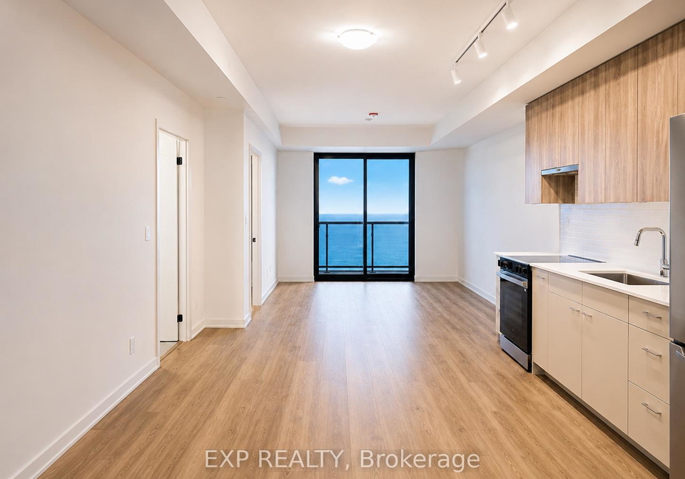 2075-lakeshore-road-s-burlington-ontario-w13577892
