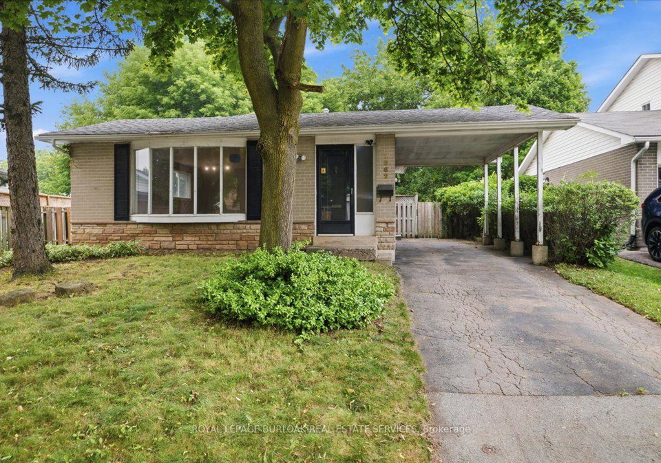 1262-aldridge-crescent-burlington-ontario-w13578008