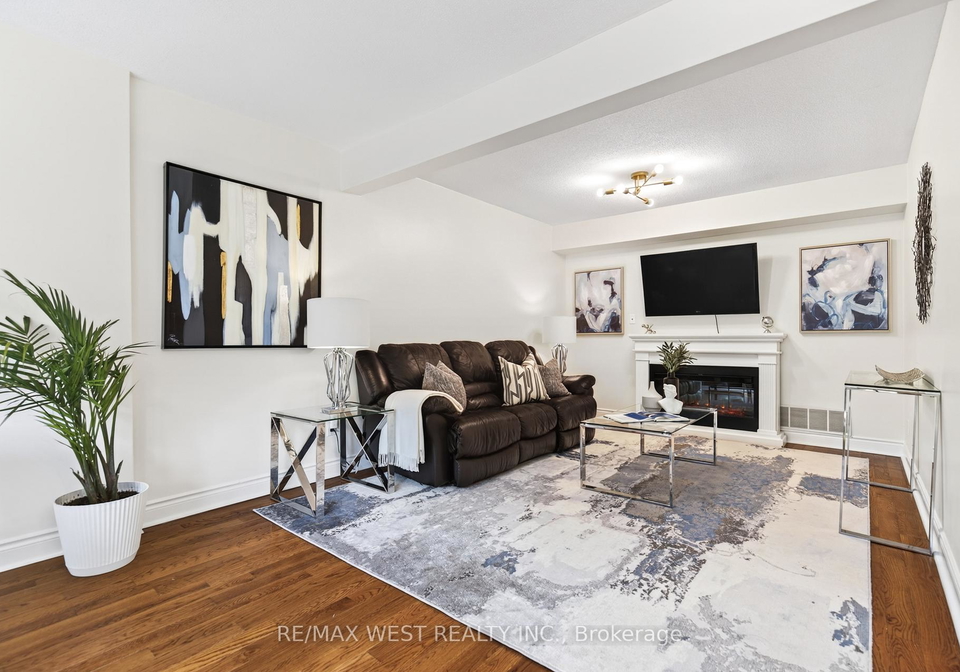 823-hyde-road-burlington-ontario-w13578046