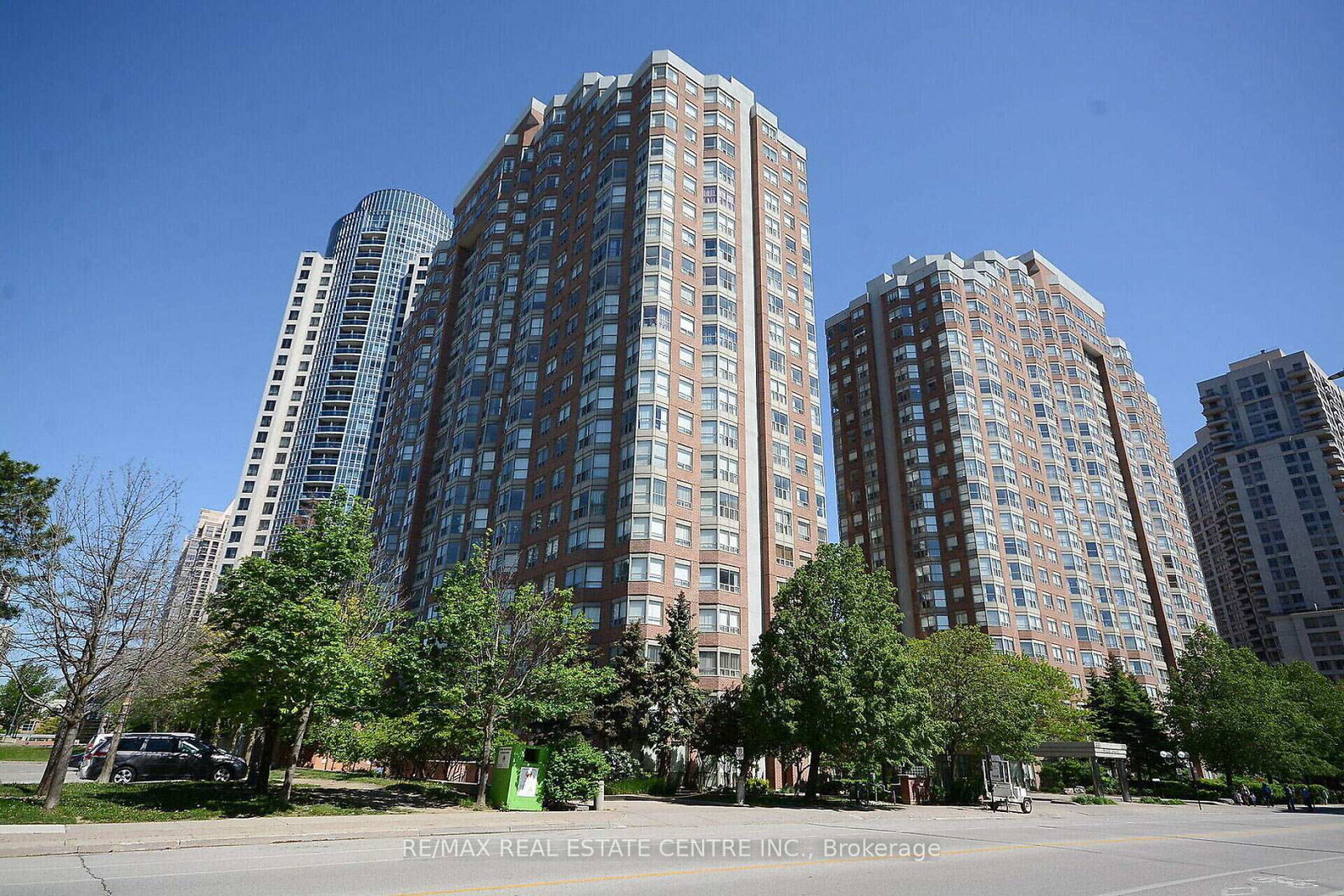 335-webb-drive-mississauga-ontario-w13578086