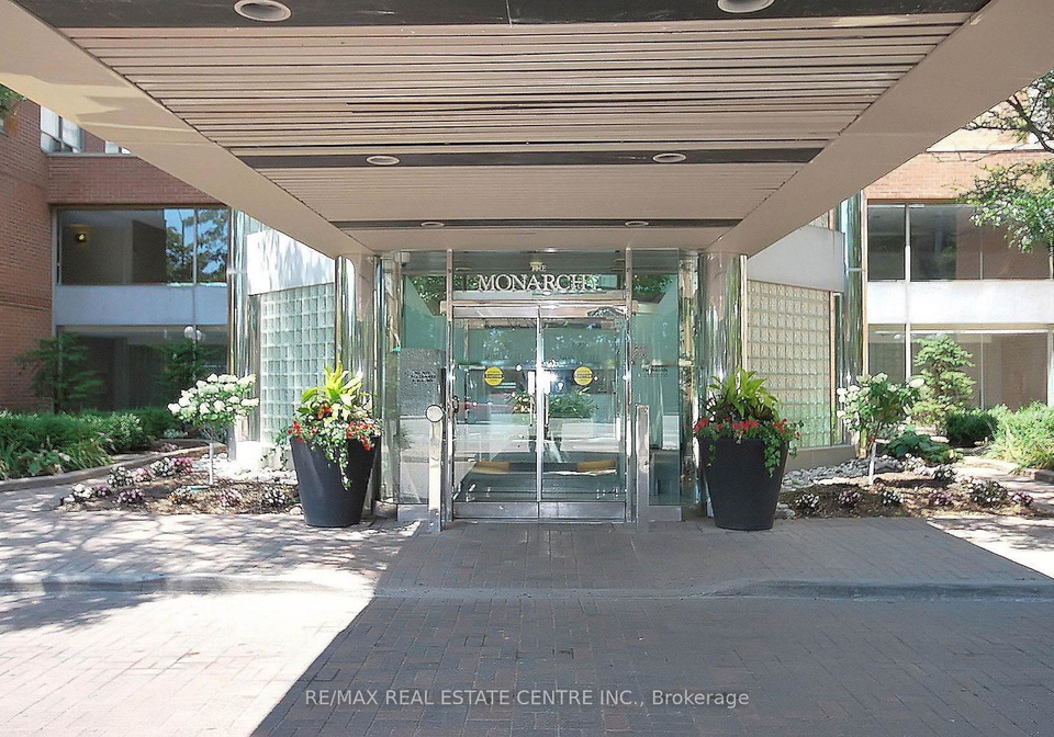 335-webb-drive-mississauga-ontario-w13578086