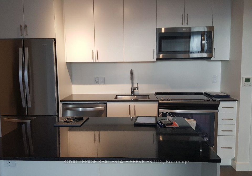 168-sabina-drive-oakville-ontario-w13578356