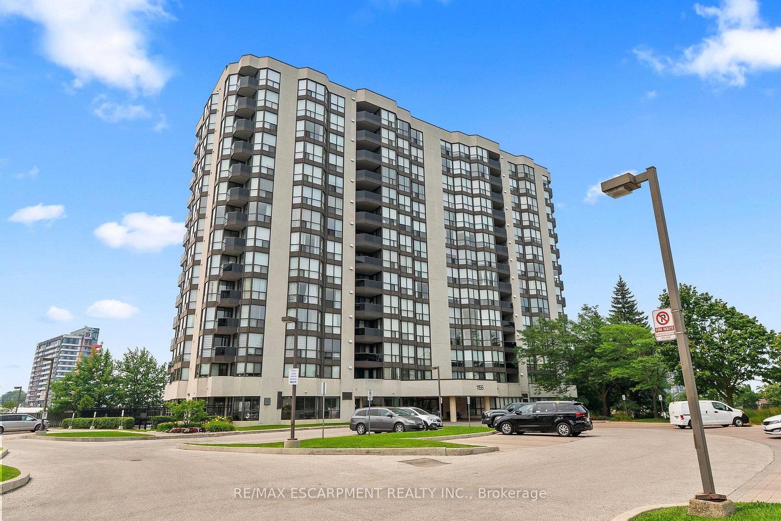 1155-bough-beeches-boulevard-mississauga-ontario-w13578390
