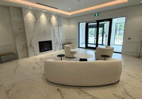 4010-eglinton-avenue-w-toronto-etobicoke-ontario-w13578568