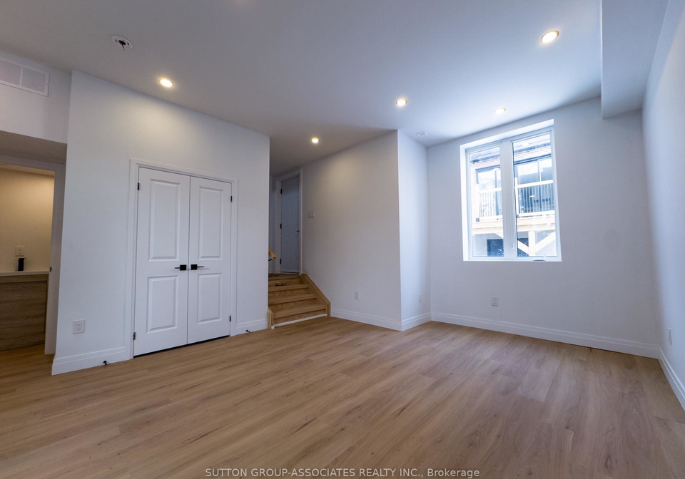 62-hartley-avenue-toronto-north-york-ontario-w13578610