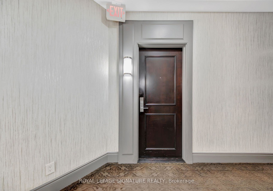 25-earlington-avenue-toronto-etobicoke-ontario-w13578736