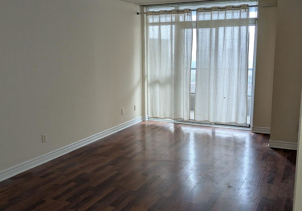 310-burnhamthorpe-road-w-mississauga-ontario-w13578774