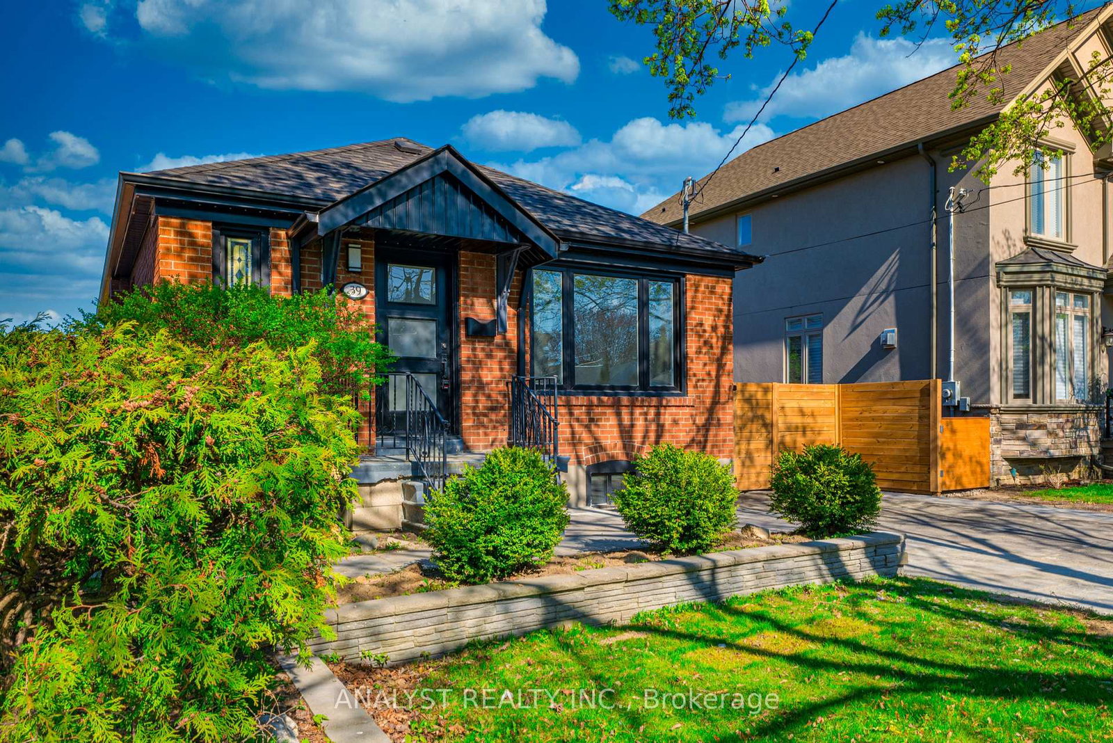 39-chartwell-road-toronto-etobicoke-ontario-w13578910