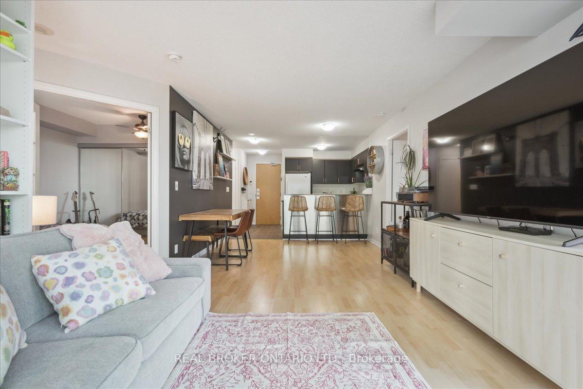 185-legion-road-n-toronto-etobicoke-ontario-w13579008