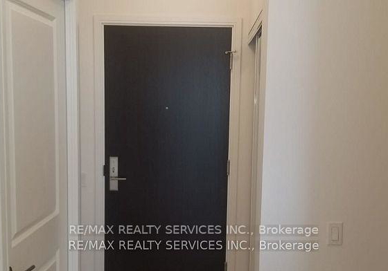 8-nahani-way-mississauga-ontario-w13579066