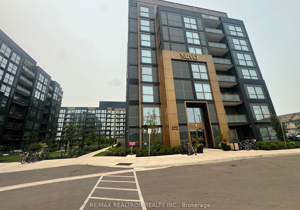 2343-khalsa-gate-e-oakville-ontario-w13579162
