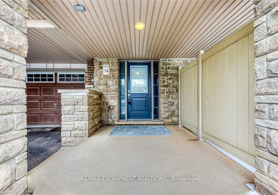 2435-greenwich-drive-oakville-ontario-w13579206