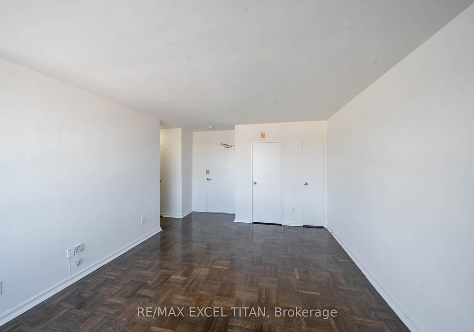 2507-eglinton-avenue-w-toronto-toronto-ontario-w13579492