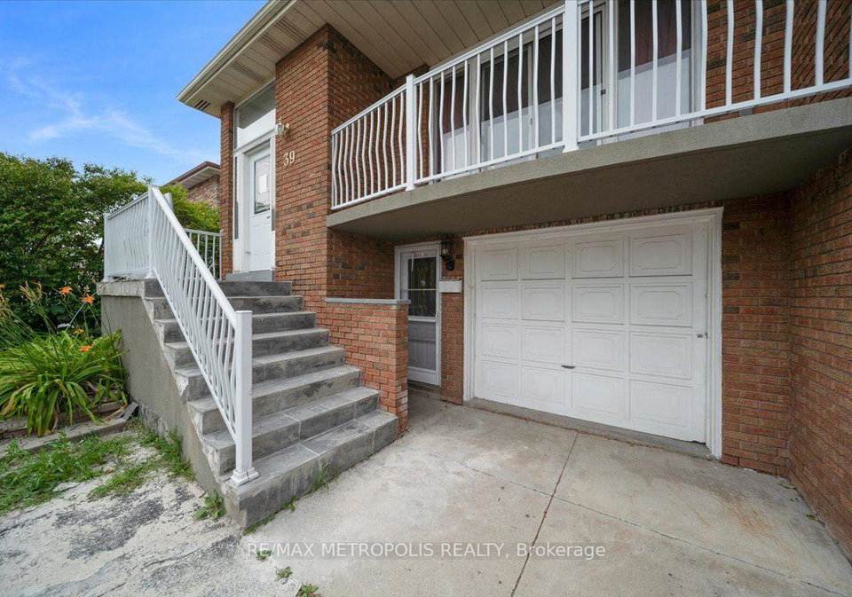 39-jellicoe-crescent-brampton-ontario-w13579524