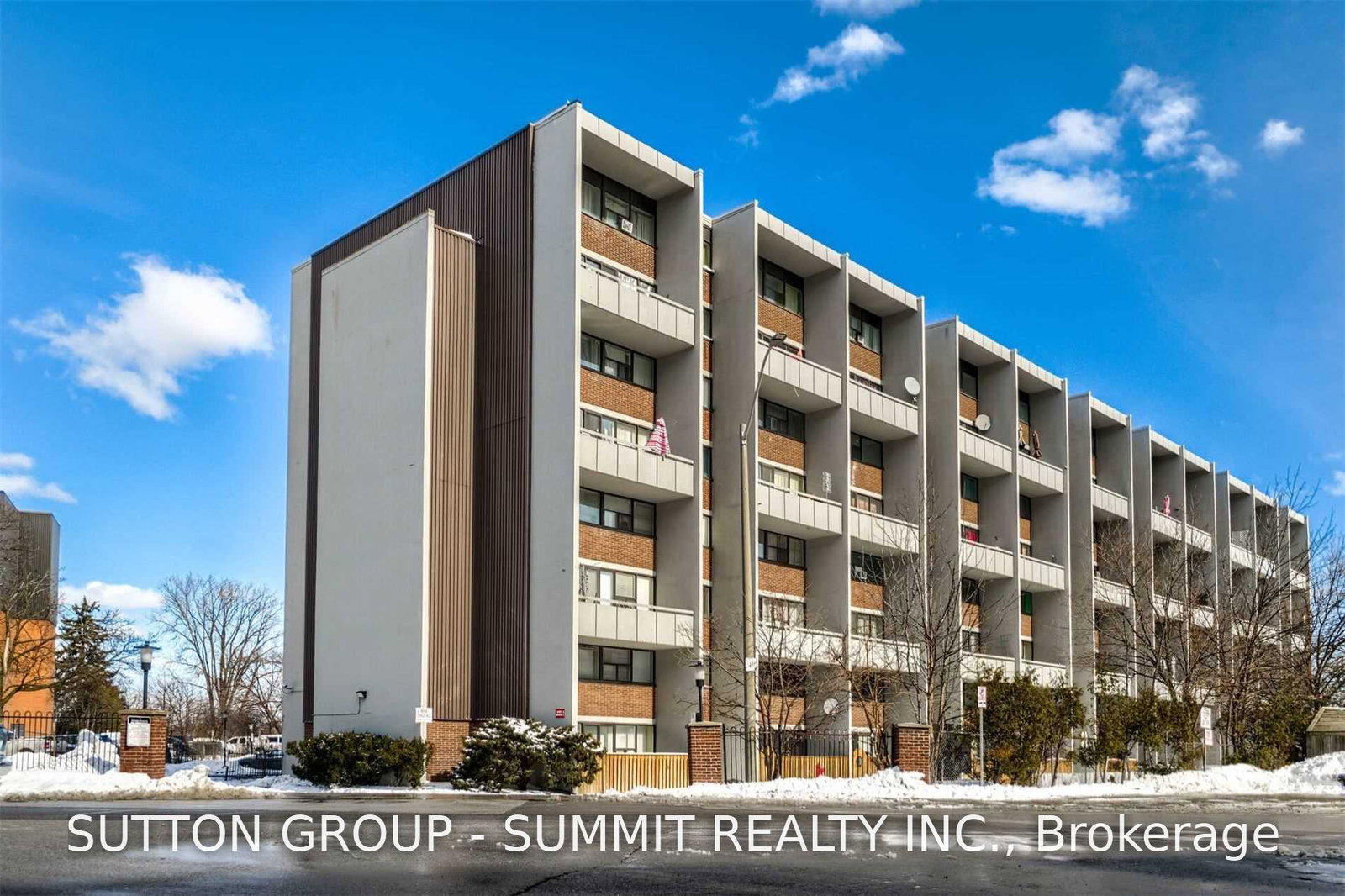 2121-roche-court-mississauga-ontario-w13579748