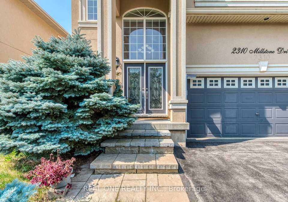 2310-millstone-drive-oakville-ontario-w13579910
