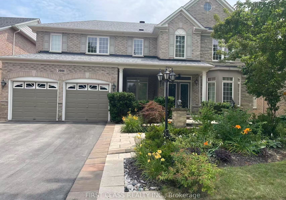 2084-bingley-crescent-oakville-ontario-w13579968