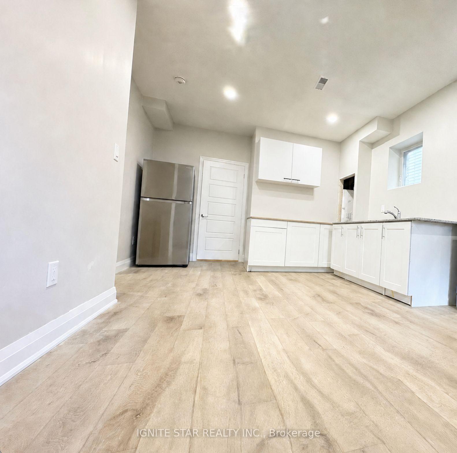 1388-grigg-gdns-gardens-oakville-ontario-w13580482