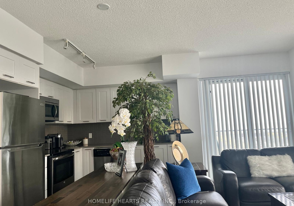 2220-lakeshore-boulevard-w-toronto-etobicoke-ontario-w13580572