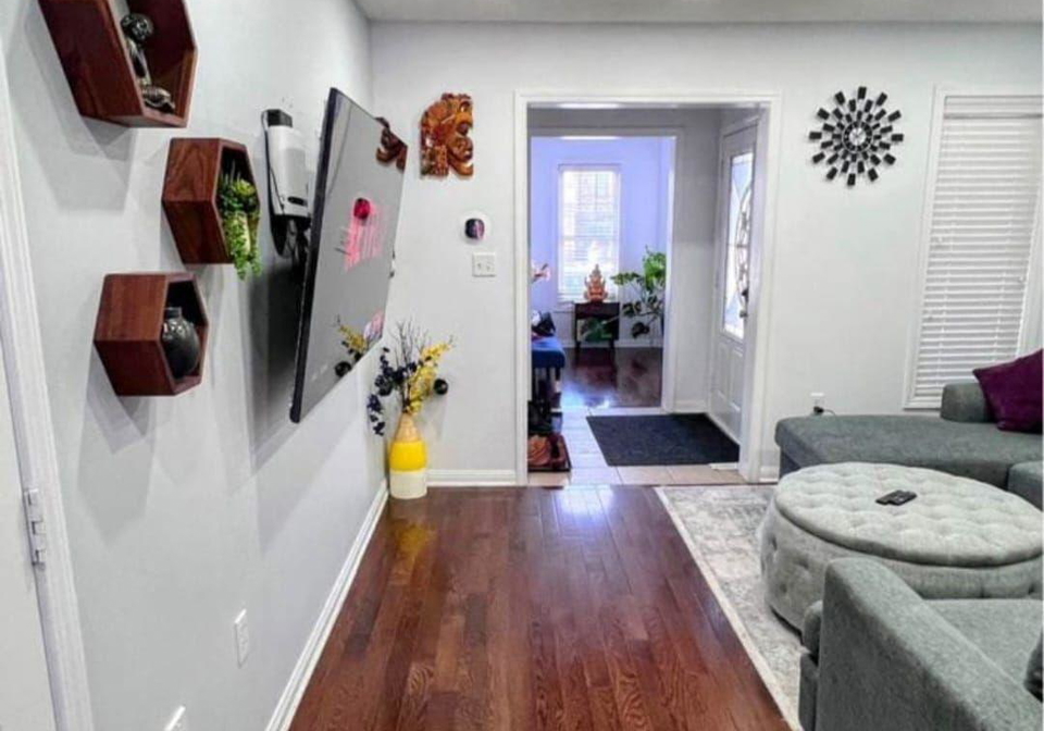 7-biddens-square-brampton-ontario-w13580578