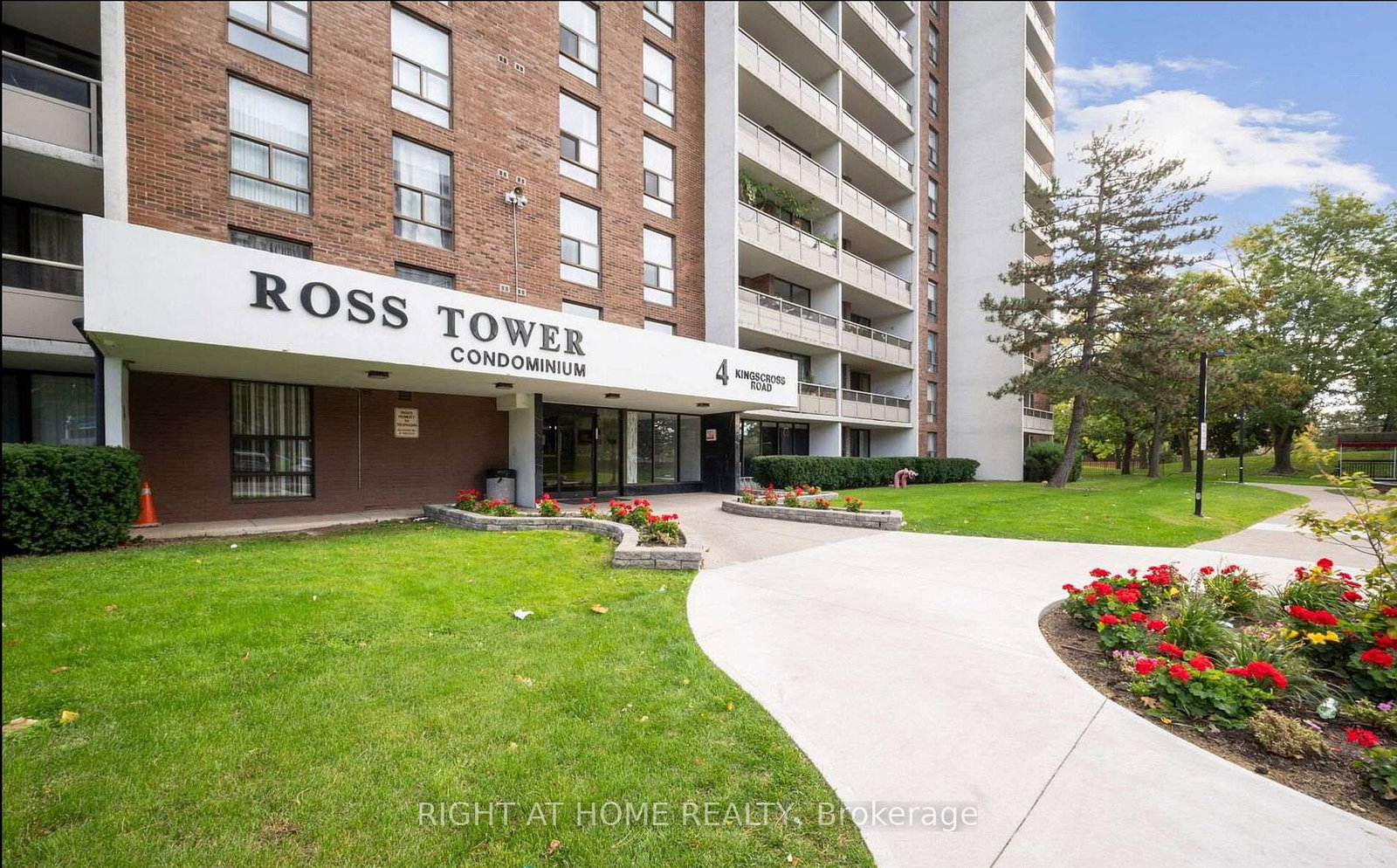 4-kings-cross-road-brampton-ontario-w13580774