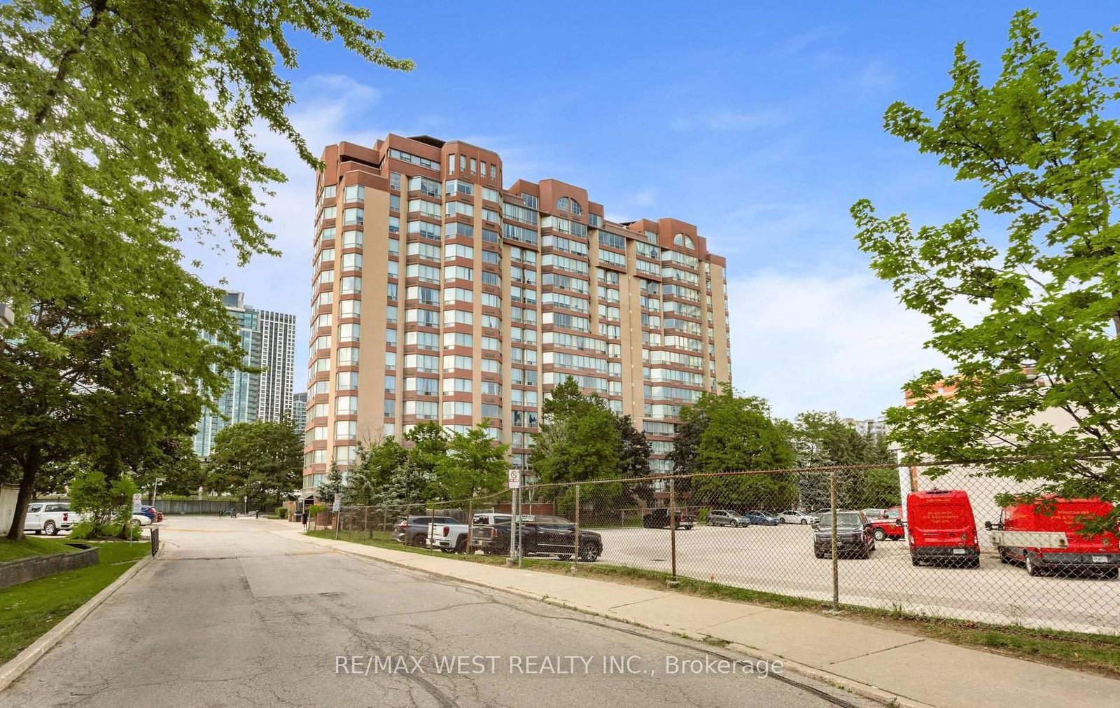 25-fairview-road-w-mississauga-ontario-w13580942