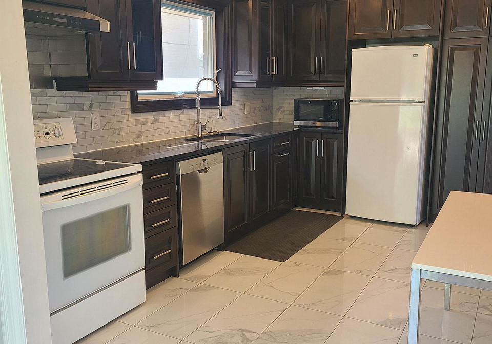 43-playfair-avenue-toronto-north-york-ontario-w13581062