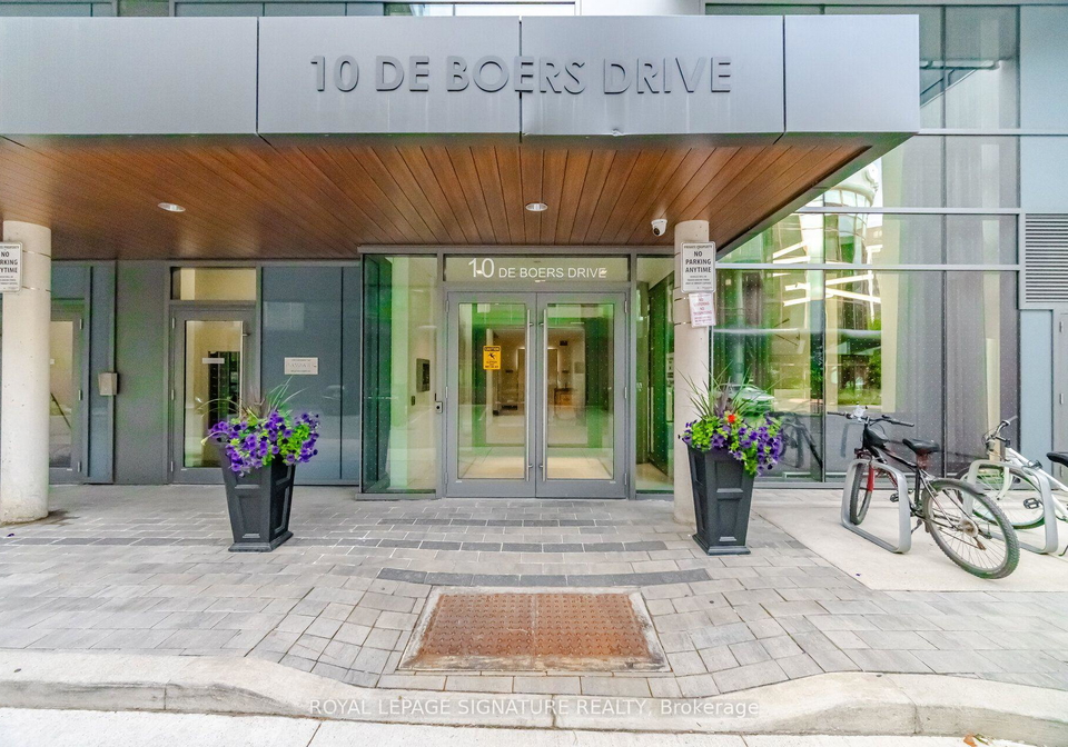 10-de-boers-drive-toronto-york-ontario-w13581074