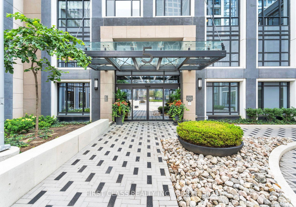 5-mabelle-avenue-toronto-etobicoke-ontario-w13581490