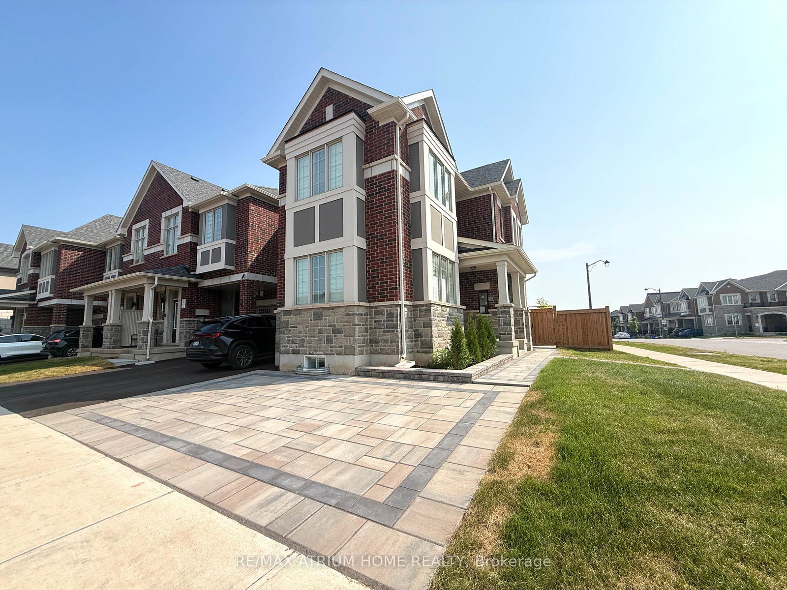 1221-wheat-boom-drive-oakville-ontario-w13581524