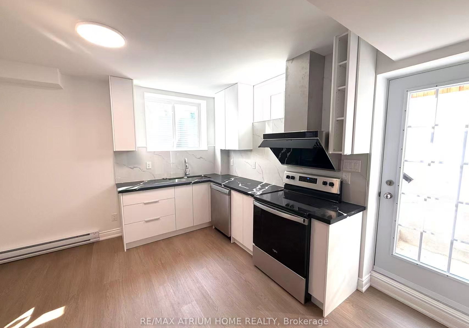 1221-wheat-boom-drive-oakville-ontario-w13581524