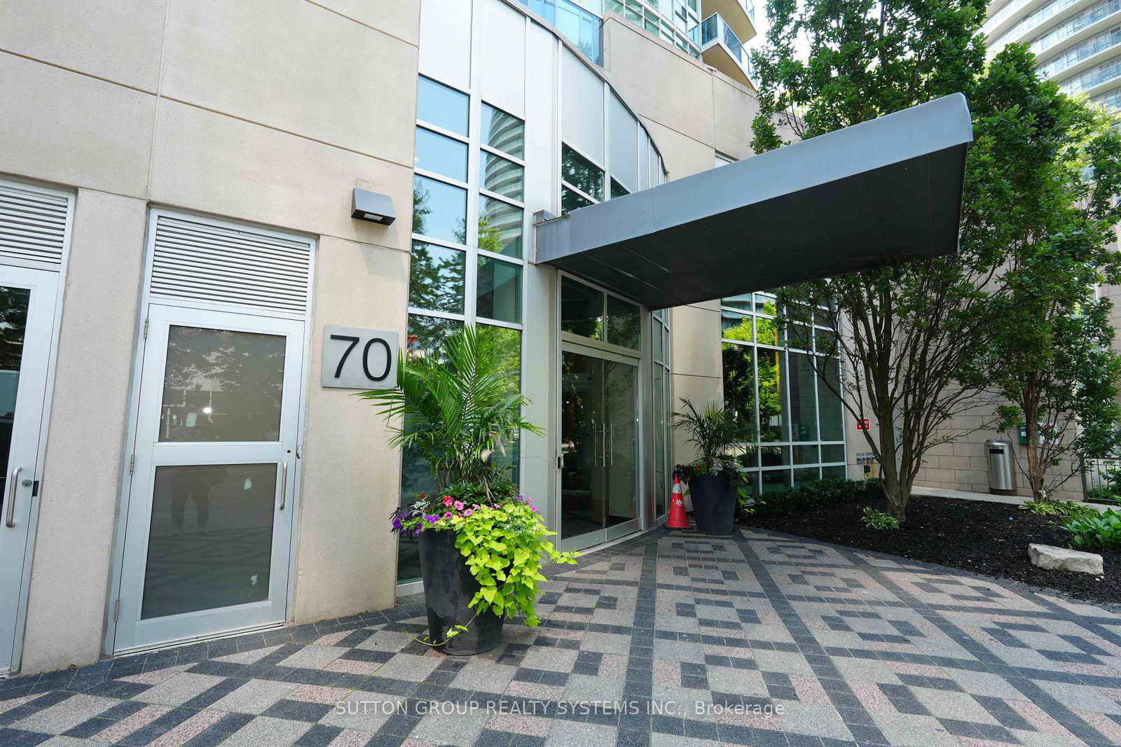 70-absolute-avenue-mississauga-ontario-w13581544