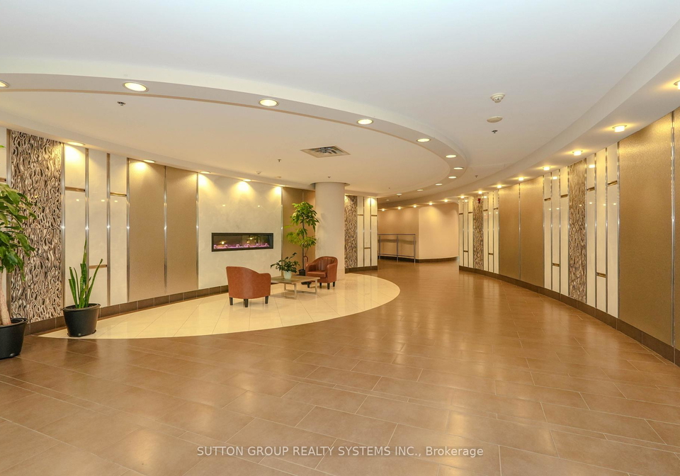 70-absolute-avenue-mississauga-ontario-w13581544