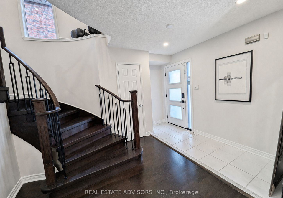 5215-marblewood-drive-mississauga-ontario-w13581644