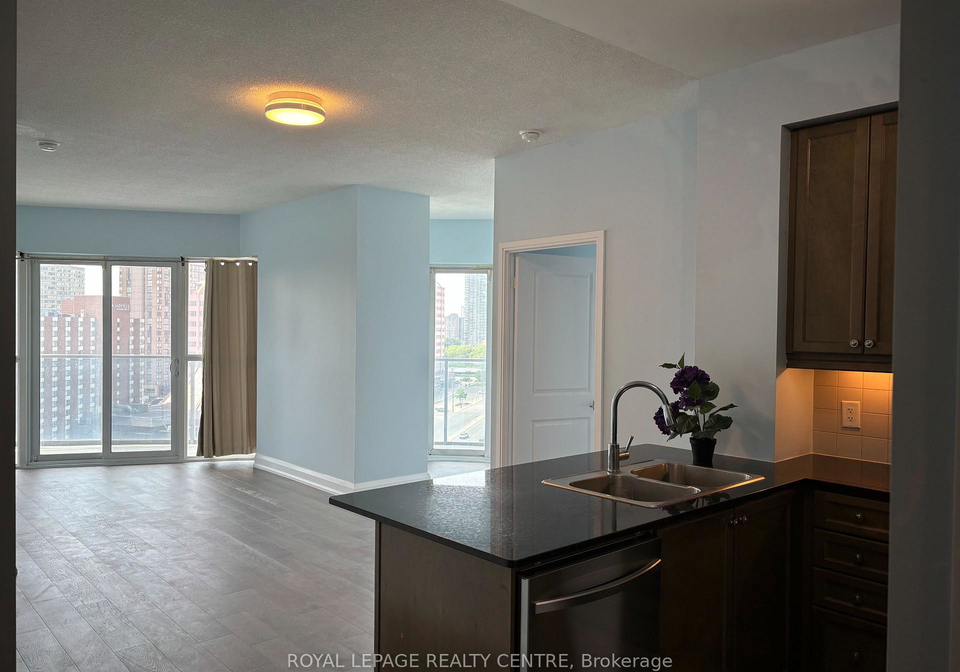 60-se-absolute-avenue-mississauga-ontario-w13581746