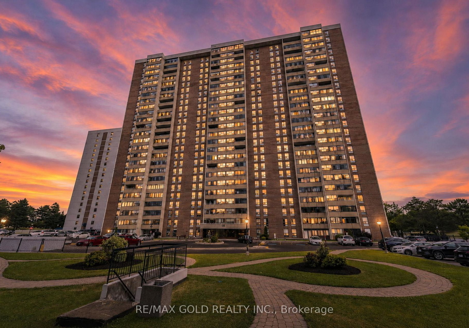 18-knightsbridge-road-brampton-ontario-w13581922