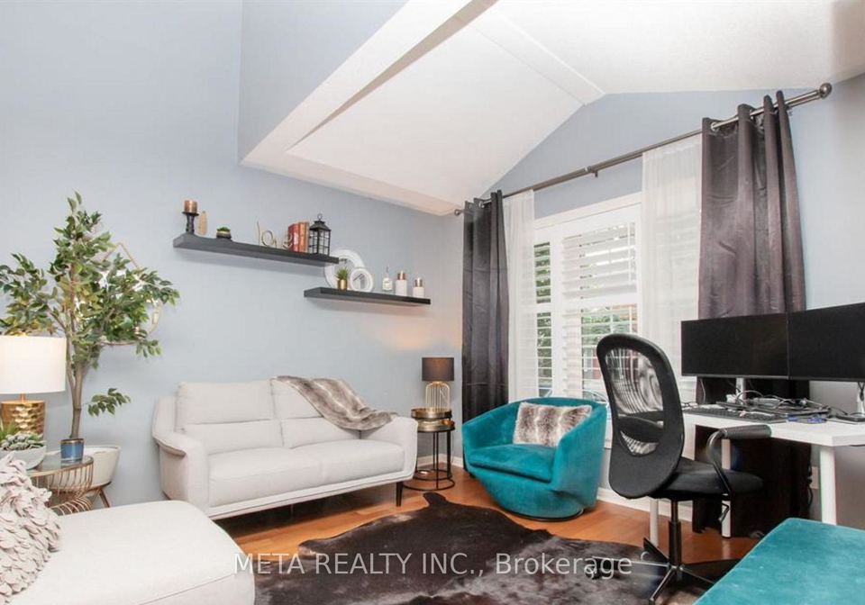 2109-dunmore-avenue-burlington-ontario-w13581930