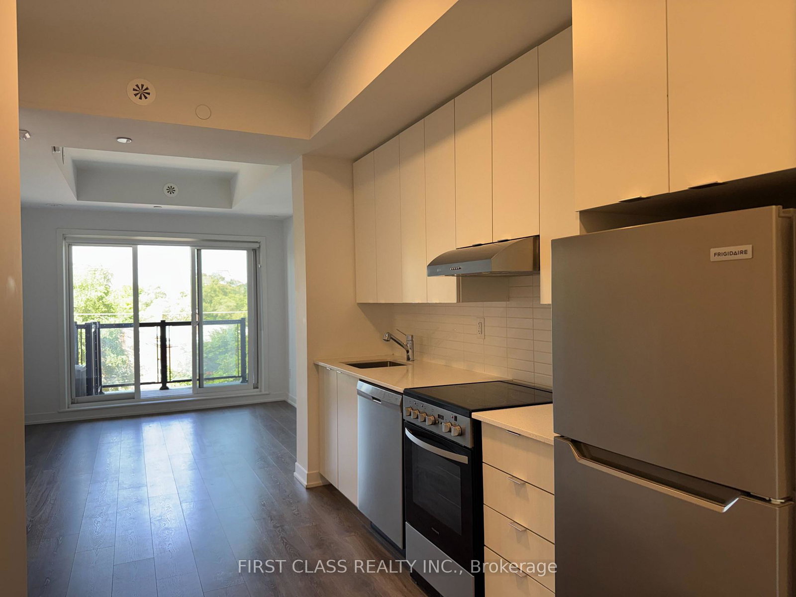 165-canon-jackson-drive-toronto-north-york-ontario-w13581964